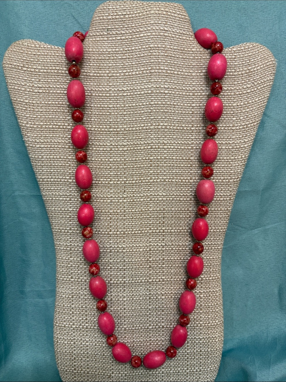 Joan Rivers Gold Plated Pink Wood & Marbled Glass Bead 26” Necklace 1990’s